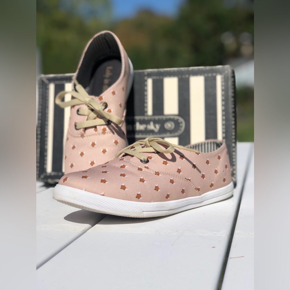 Lolly in the sky fox shoes 🦊